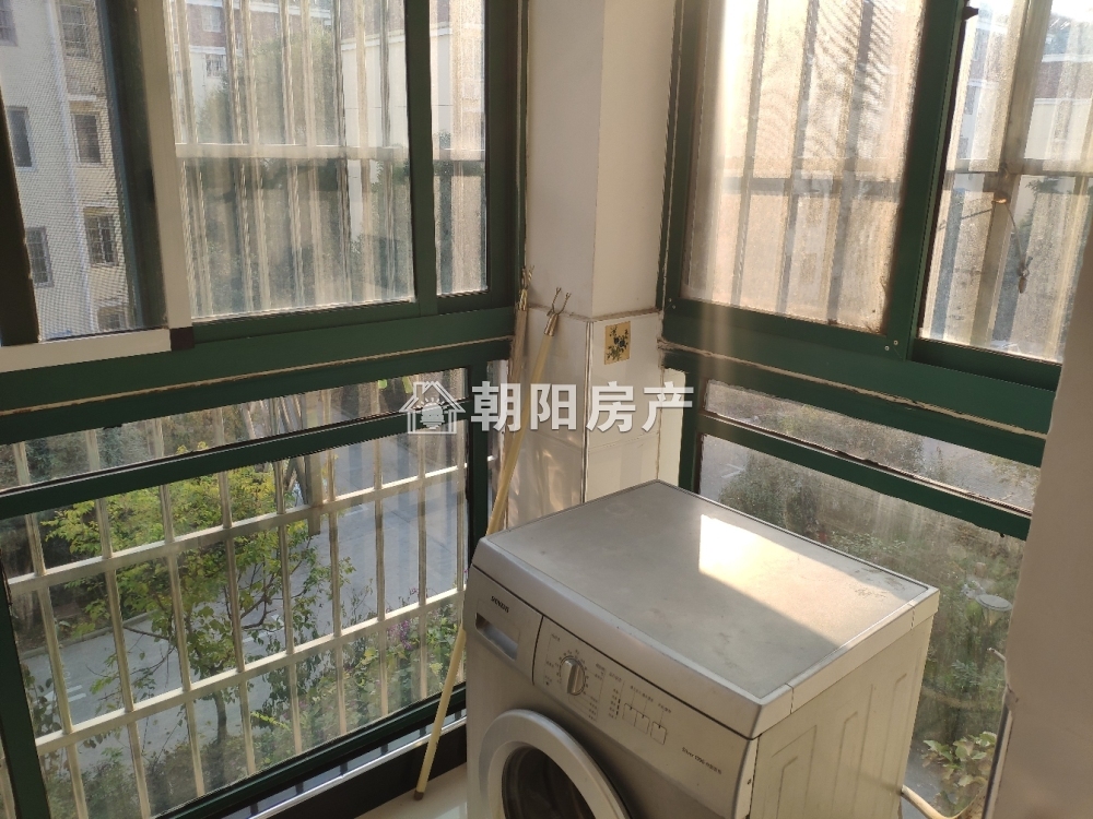 金丰易居三期 79平 南向精装三居 学区房 交通便利