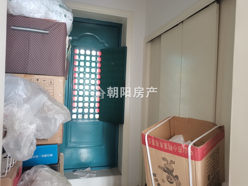 申欣苑 121平 南向三室两厅 满两年免税 精装拎包入住