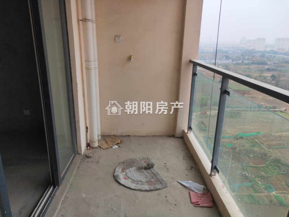 银杏苑 104平 南向三室 交通便利 学区房 随时看房
