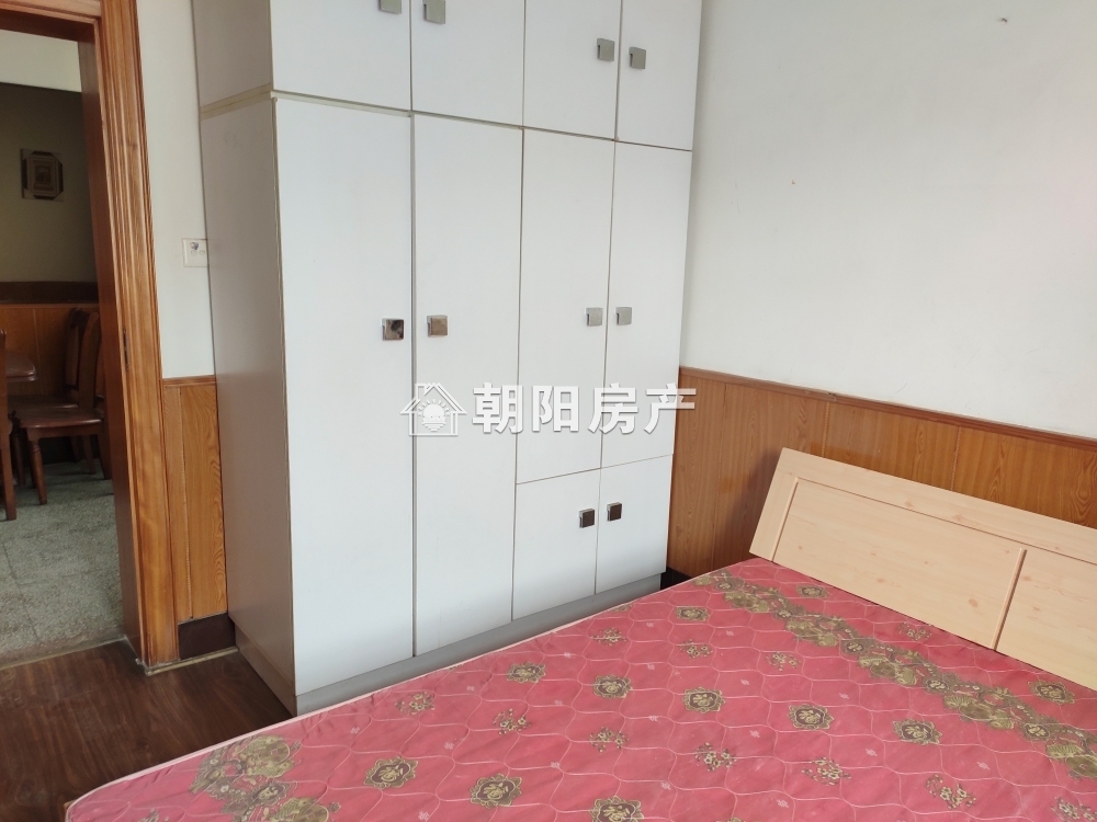 二十四中家属楼 65平 朝南两室一厅 满两年 学区房 随时看房
