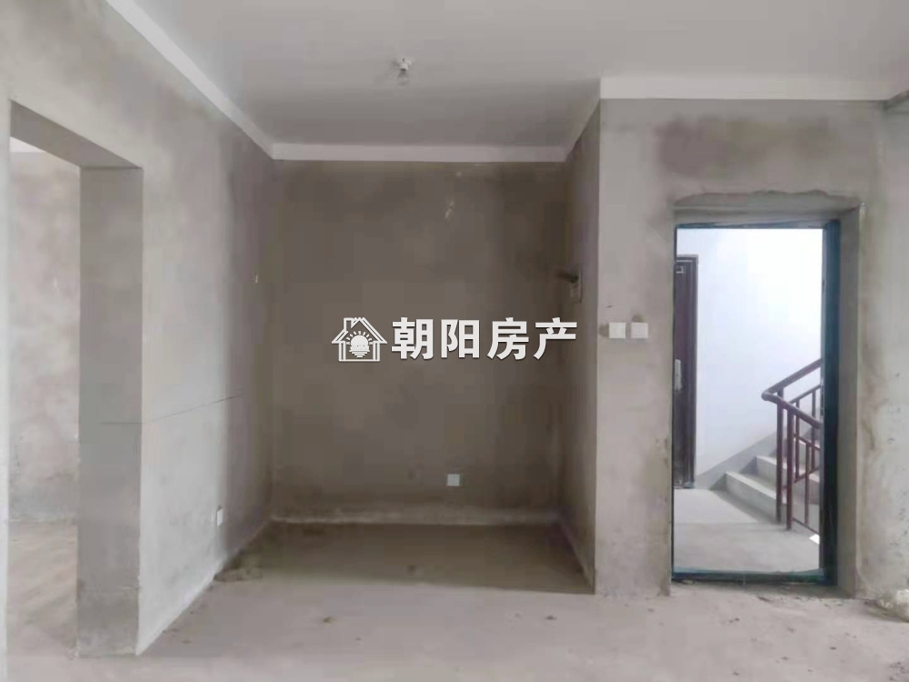 金鑫花园 80平 朝南两室一厅双阳台 毛坯 交通便利随时看房