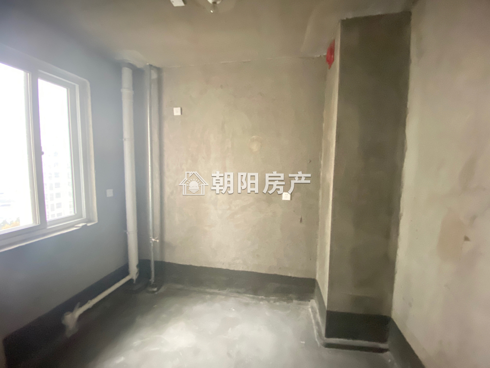 网云小镇一期 107平 朝南三室二厅 毛坯 学区房 交通便利
