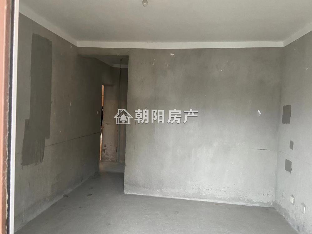 龙湖中心 130平 南向三室两厅 交通便利随时看房