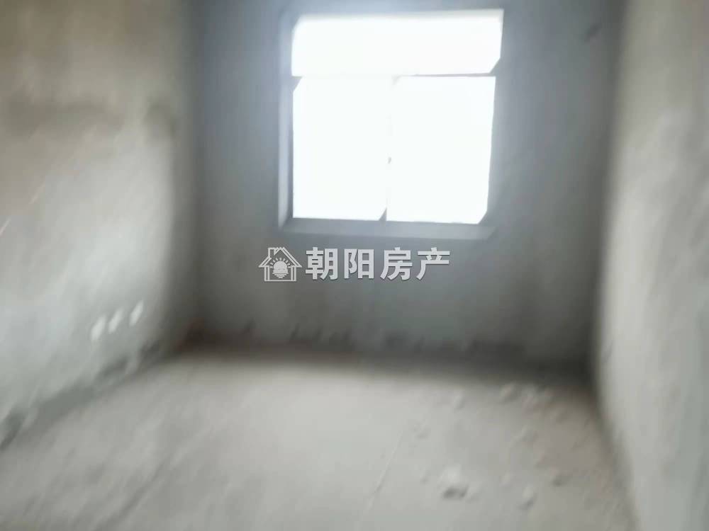 春雨梧桐 127平 南向三室二厅 满两年免税 学区房