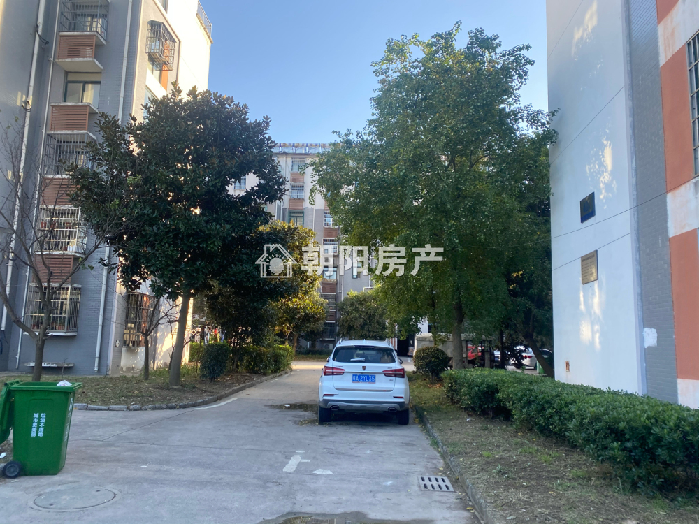 九龙岗建设村C区 158平 四室二厅 单价753元 采光好交通便利