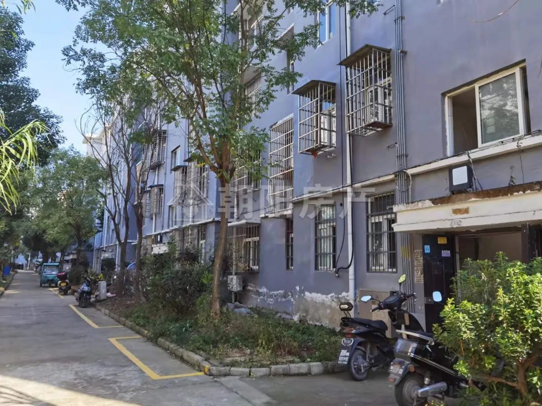 西城嘉园 84平 南向两室两厅 毛坯随时看房 单价1190元