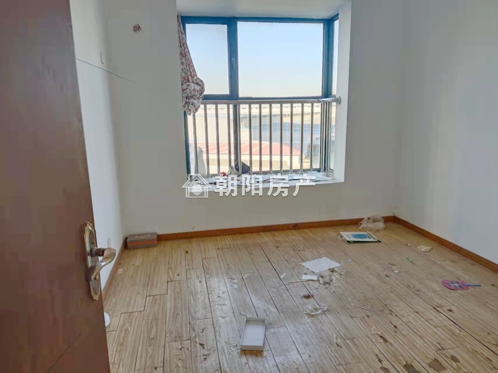力达明和绿洲 190平 四室两厅 满两年 学区房 随时看房