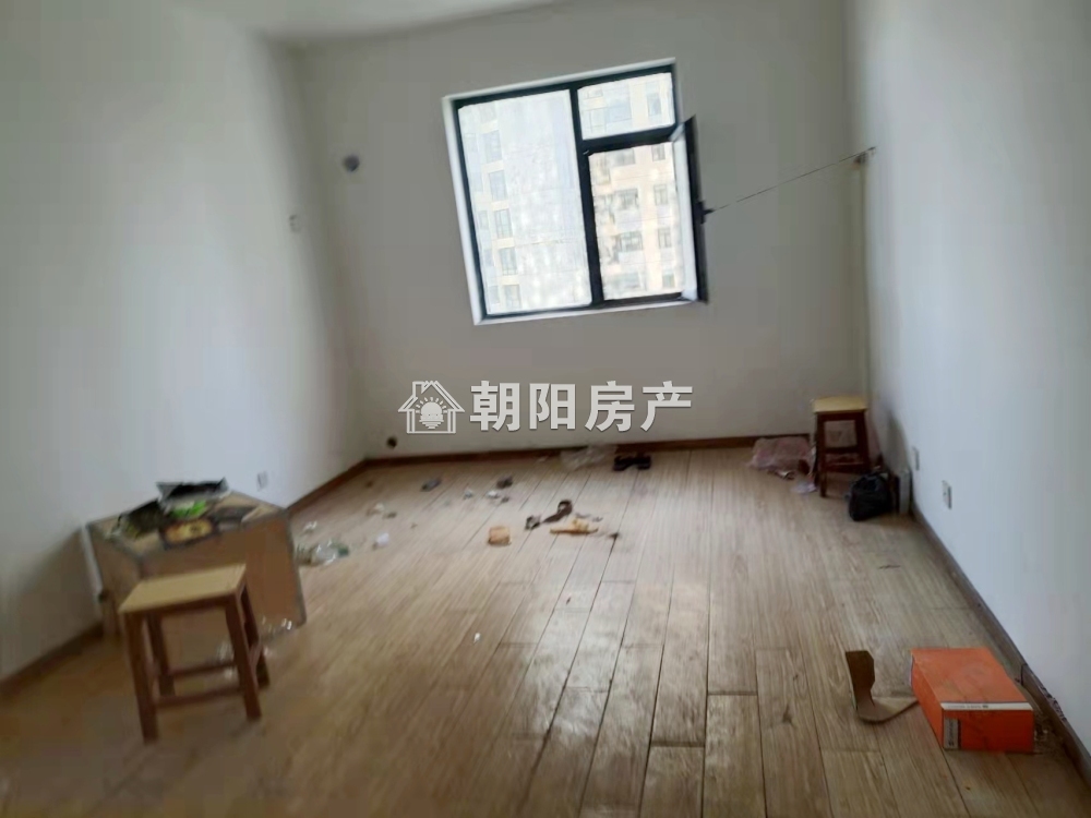力达明和绿洲 190平 四室两厅 满两年 学区房 随时看房
