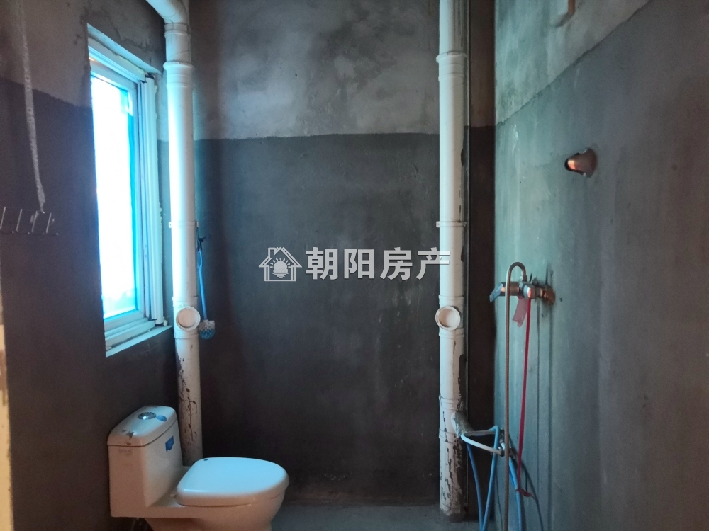 锦绣花园 80平 南向两室 毛坯 交通便利 学区房