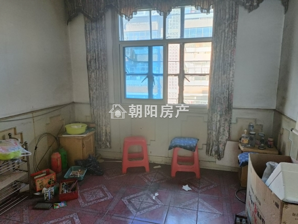 新华二村 69平 南向两室一厅 单价1434元 随时看房