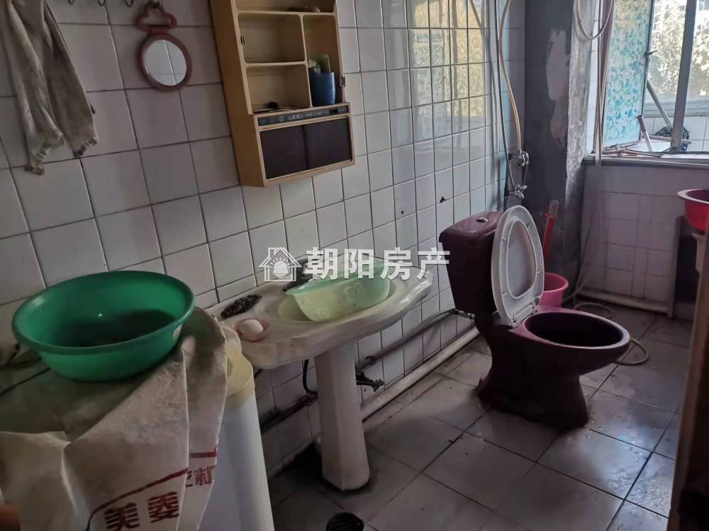 理工大商检楼 62平 朝南两室 满五唯一 简装实诚价