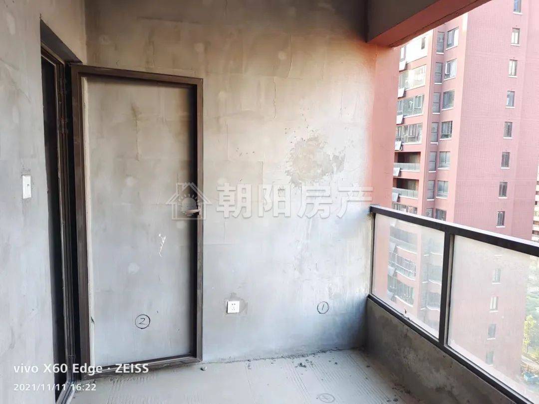 景润御府润园 142平 四室两厅 学区房 交通便利 随时看房