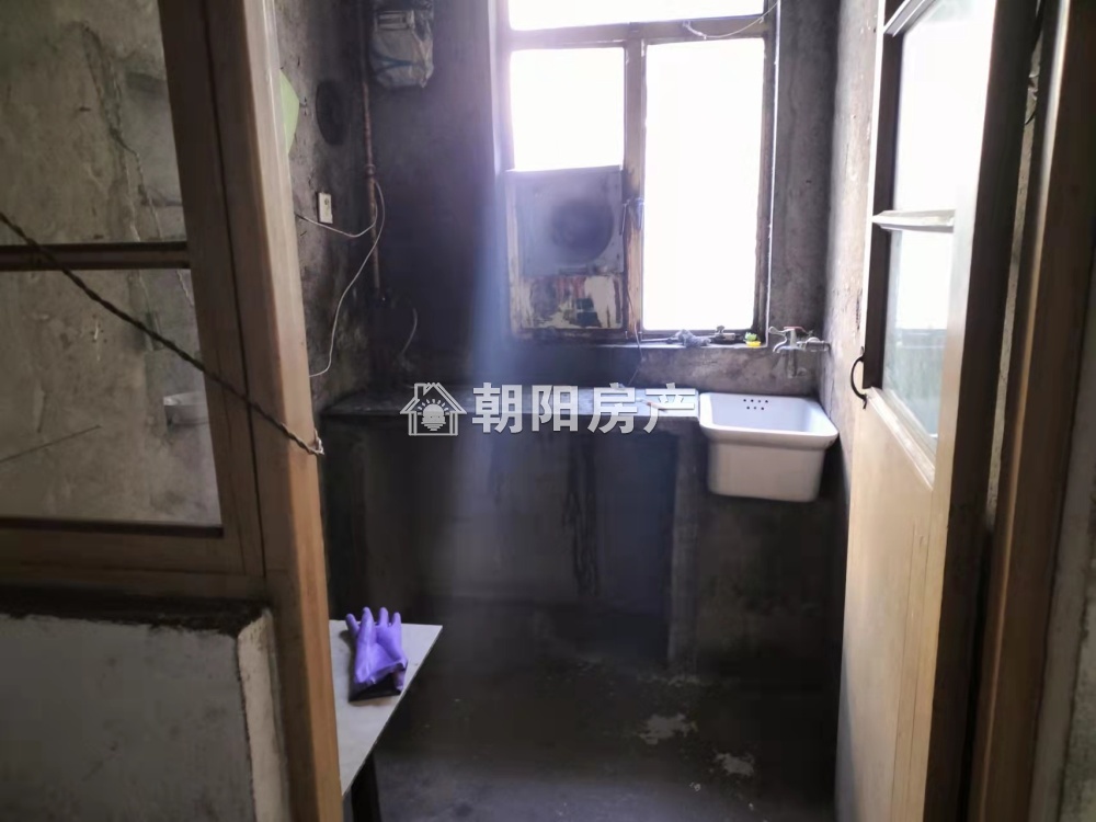 桂苑东区 50平 两室一厅 满五唯一 采光好 随时看房