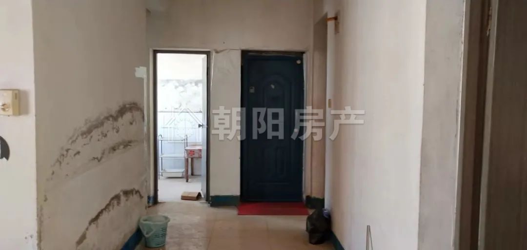 水建公司家属楼 98平 三室一厅 学区房 交通便利 单价2842元