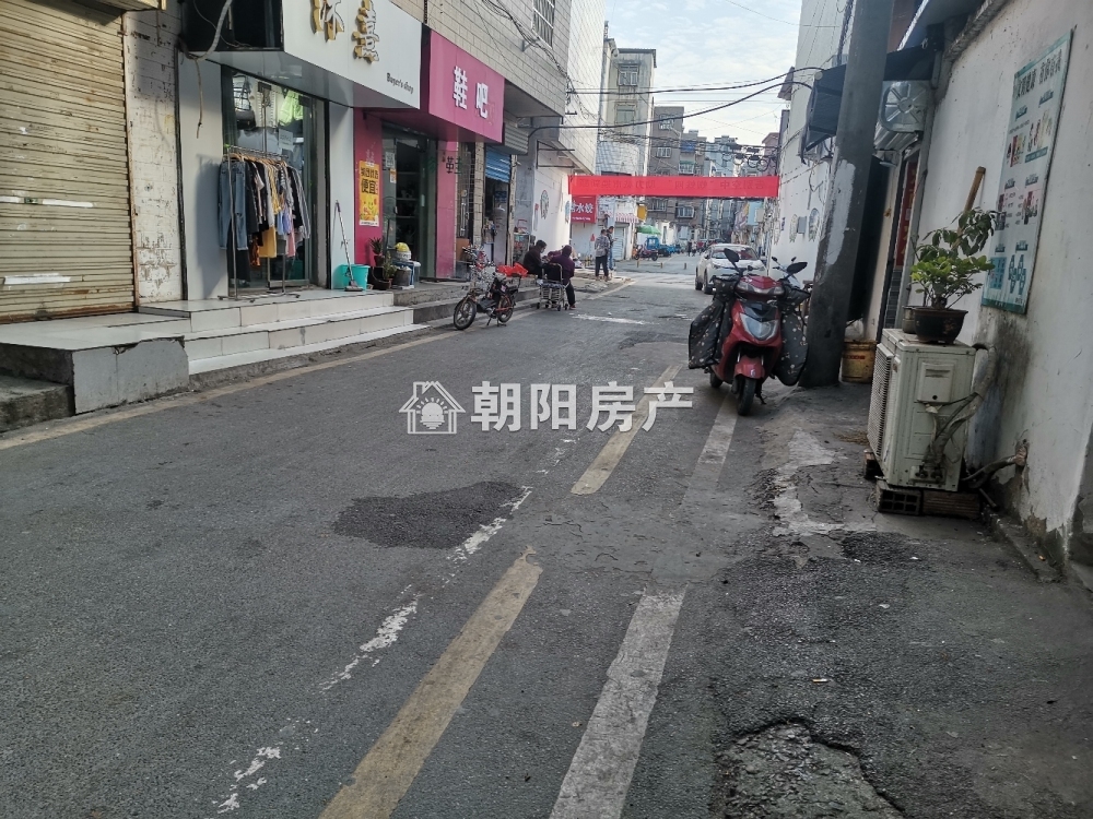 正发小区 72平 全南两室两厅 满两年 采光好 学区房