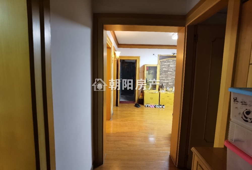 天桥小区 97平 三室二厅 精装 学区房 随时看房