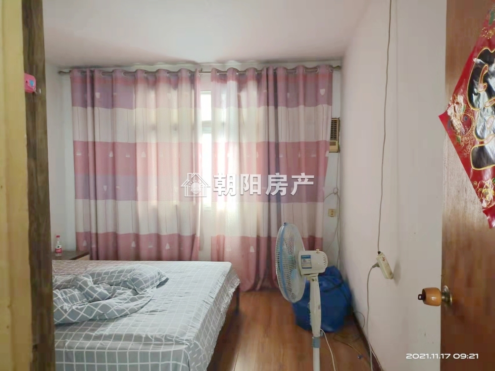 钟郢小区 56平 朝南精装两居 满两年 交通便利
