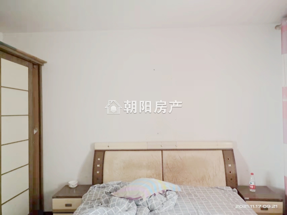 钟郢小区 56平 朝南精装两居 满两年 交通便利