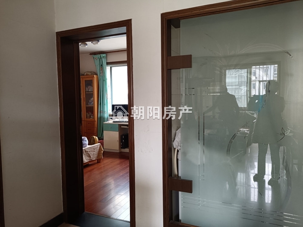 华声苑 102平 南向三室二厅 学区房 满两年 采光好