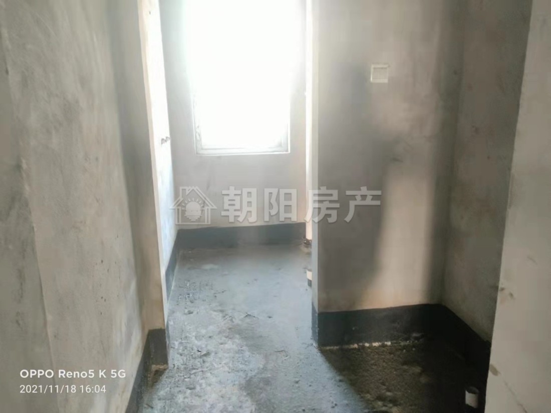 八里塘生活区 99平 南向三室二厅 采光好 交通便利 随时看房