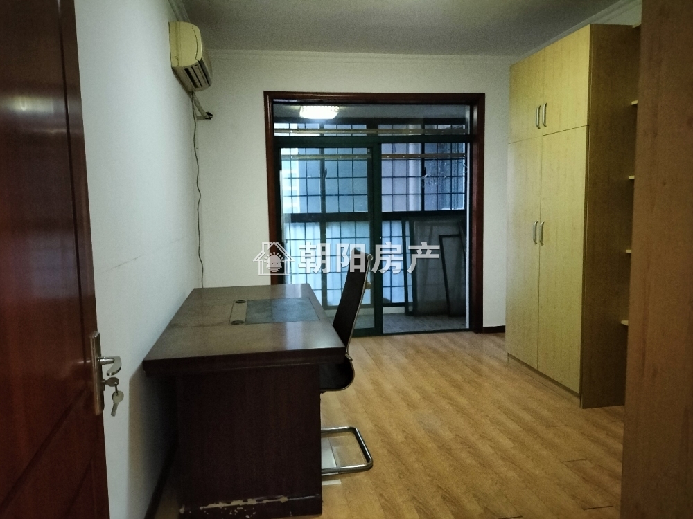 鑫诚花园 145平 三室二厅二卫双阳台 精装 满两年 学区房
