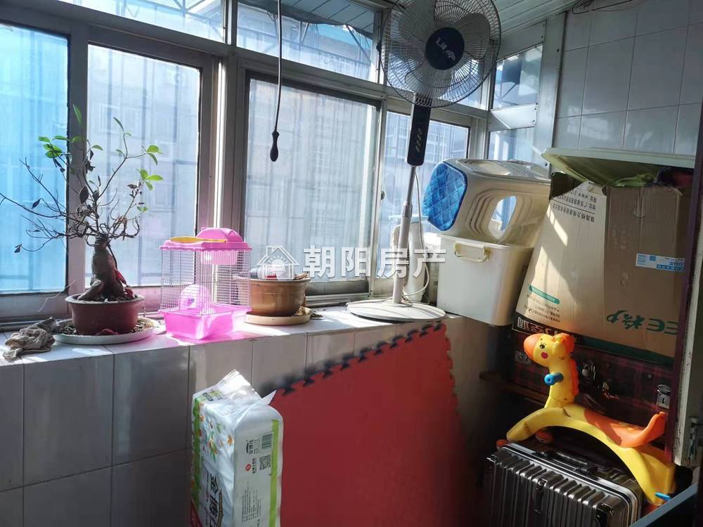 天桥小区 72平 朝南两室两厅 简装 满两年 学区房 交通便利
