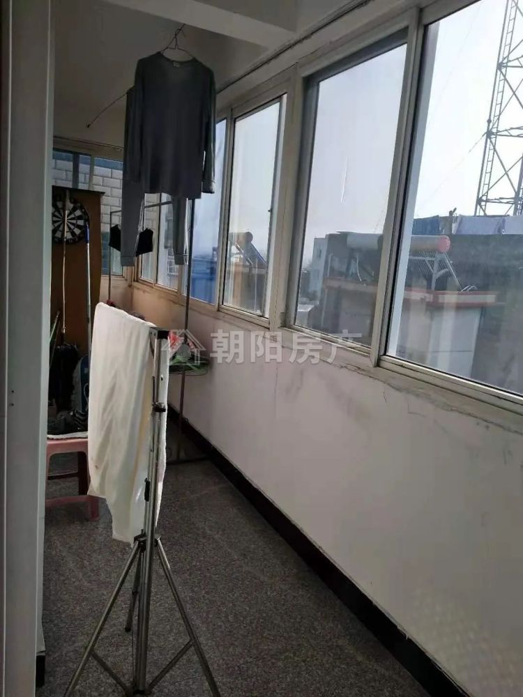 一中家属楼 108平 三室二厅 学区房 交通便利 采光好