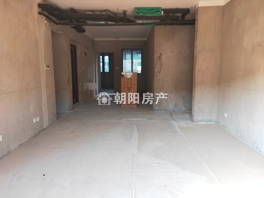 安理家园 138平 三室二厅 毛坯 交通便利 学区房