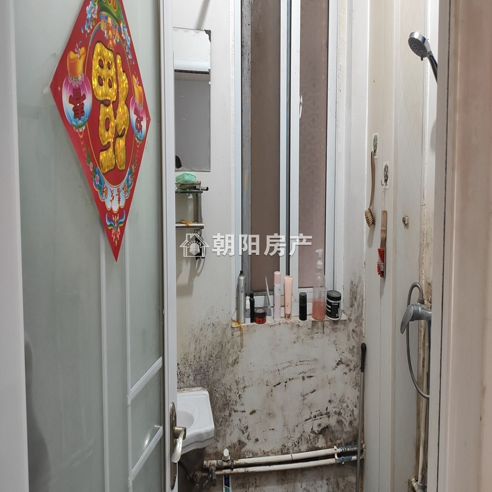 东城国际 74平 南向两室两厅 简装 采光好 学区房 交通便利
