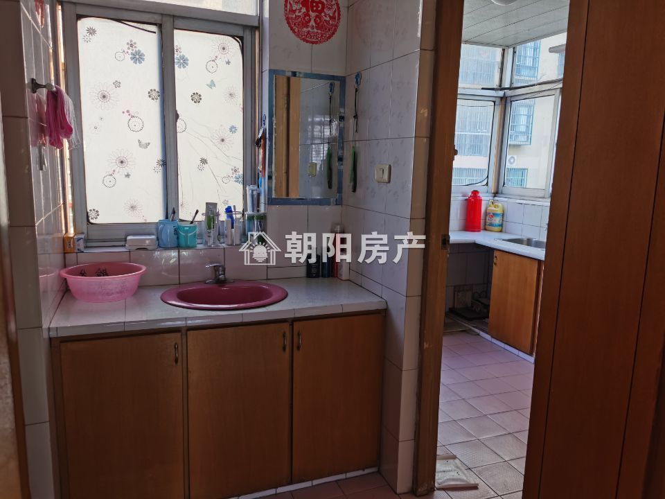 小刘庄 68平 朝南两室一厅 满两年 交通便利配套齐全