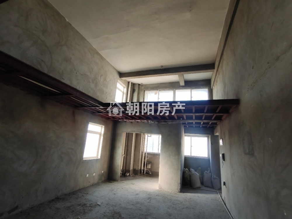 D壹街区 86平 南向三室 学区房 满两年 毛坯自由装修