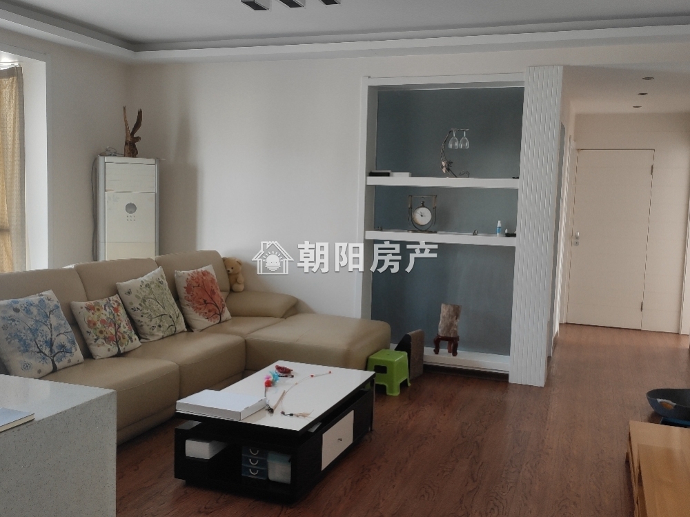 双子星座 115平 南向三室二厅 精装 满两年 学区房