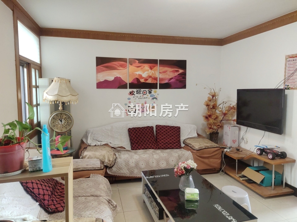 公园小区 83平 精装两室朝南 满五唯一 交通便利