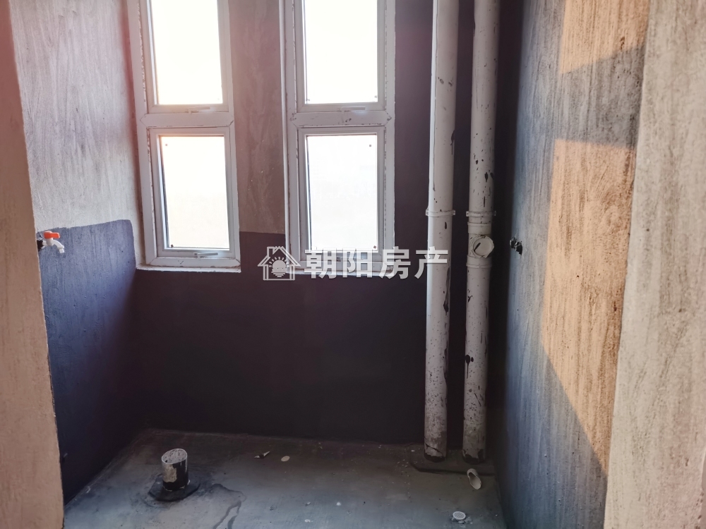 玫瑰苑 80平 南向两室采光好 交通便利 随时看房