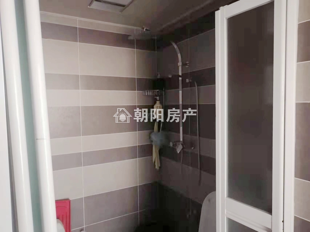 财富中心 142平 南向三室二厅 精装 学区房 交通便利