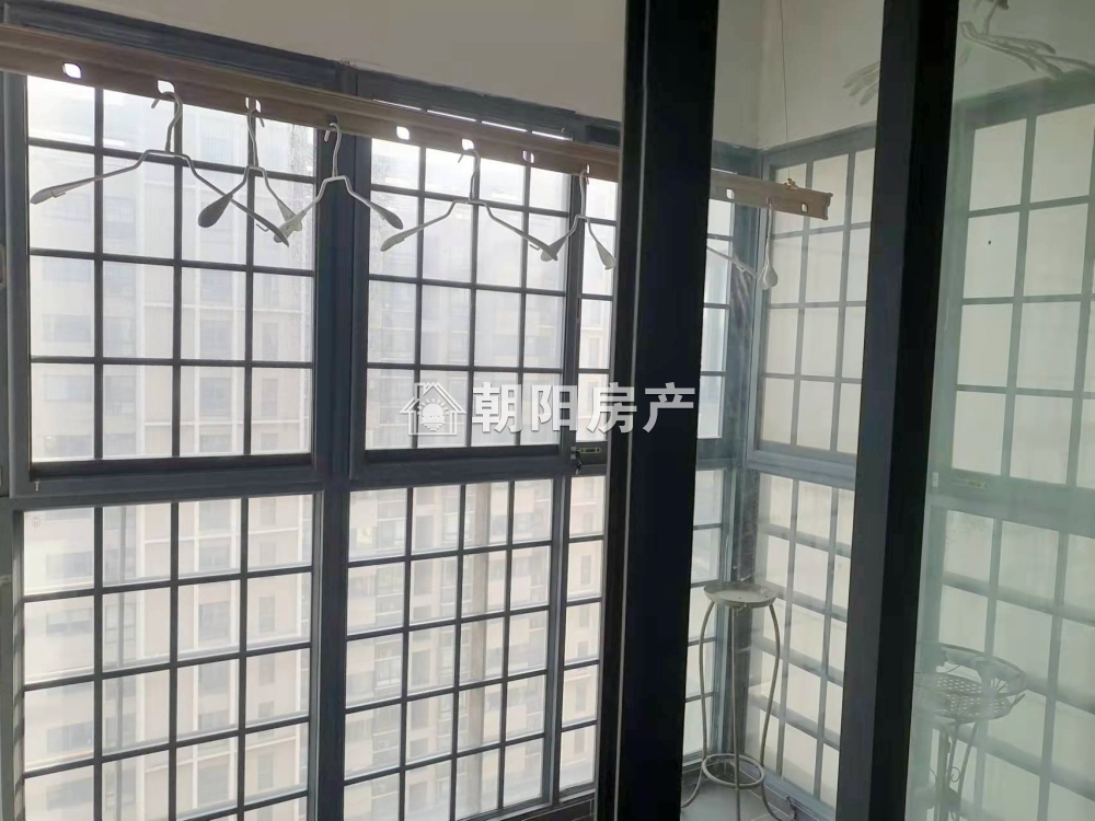 财富中心 142平 南向三室二厅 精装 学区房 交通便利