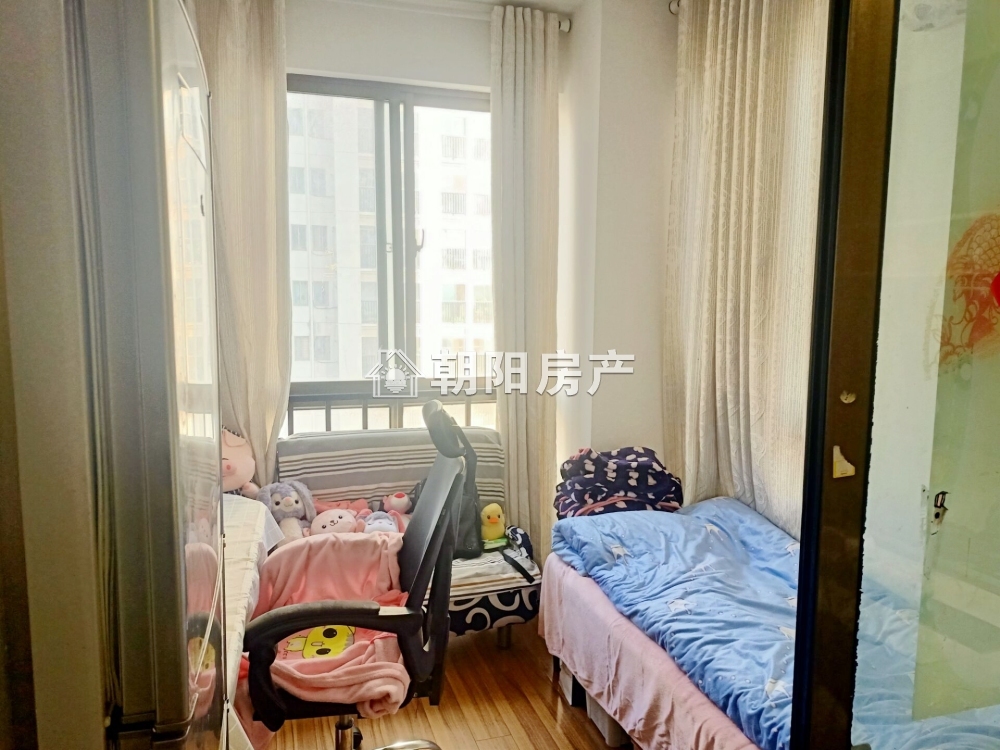 朝阳帝堡 89平 三室二厅 精装修 满两年 学区房 随时看房