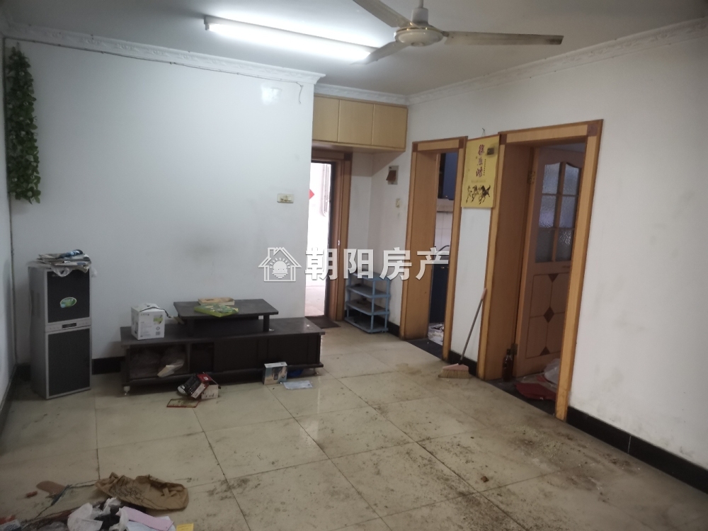 香港街 89平 南向三居 采光好 满五唯一