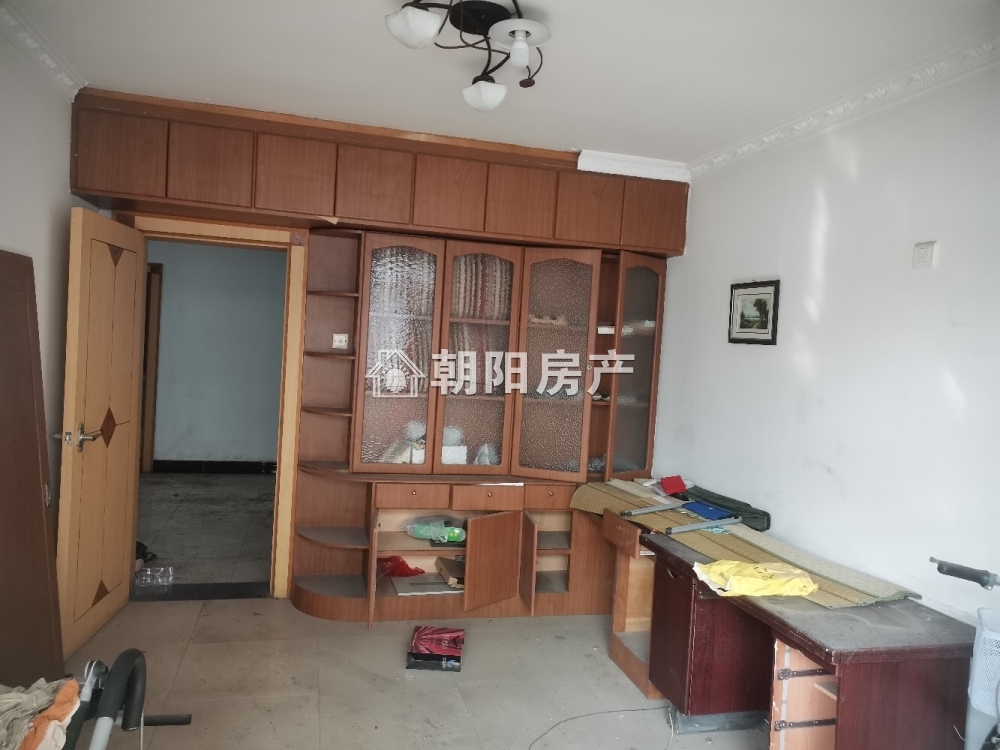 香港街 89平 南向三居 采光好 满五唯一