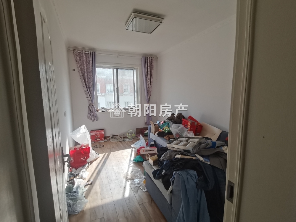 民生小区 199平 朝南五室四厅 满两年 精装