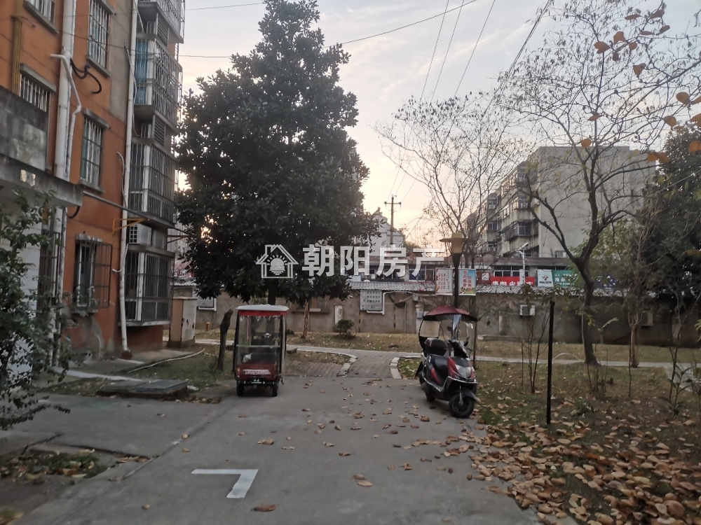 淮望小区三期 130平 南向两室两厅 交通便利 配套齐全