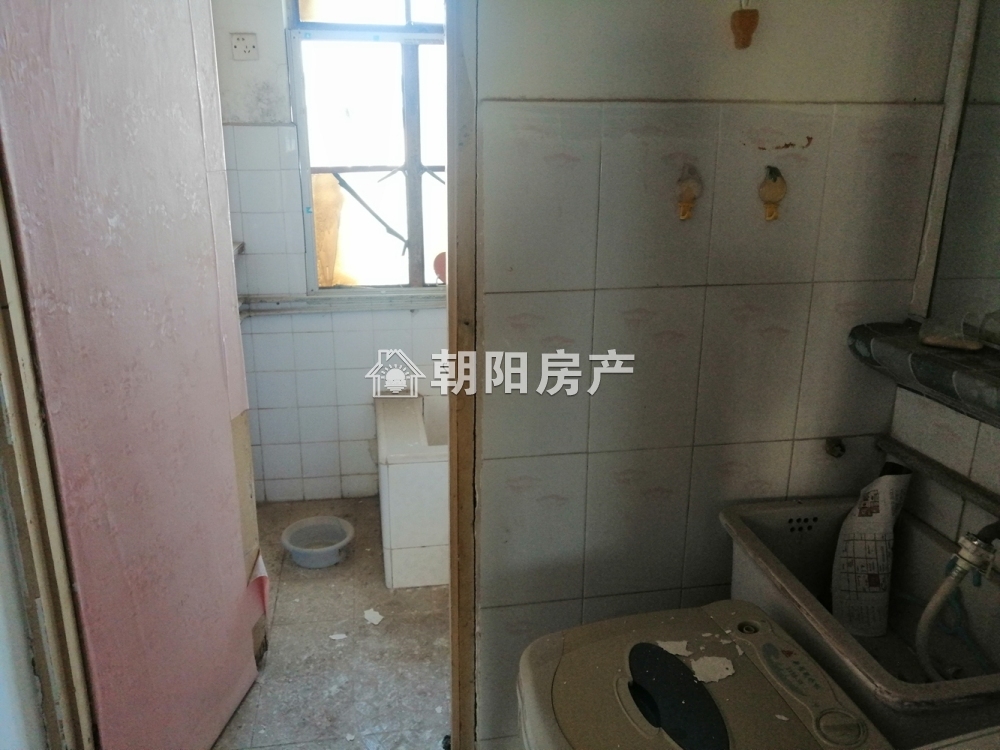 阳光村 69平 朝南两室一卫 交通便利 随时看房