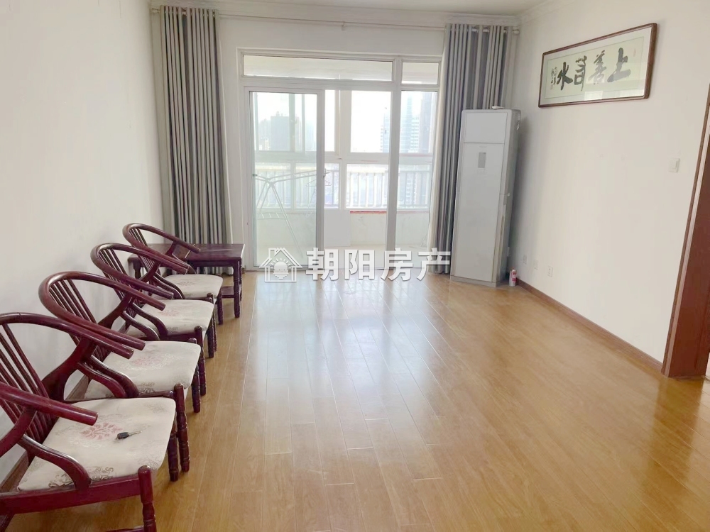 龙湖中心简单装修两室诚心出售看房方便