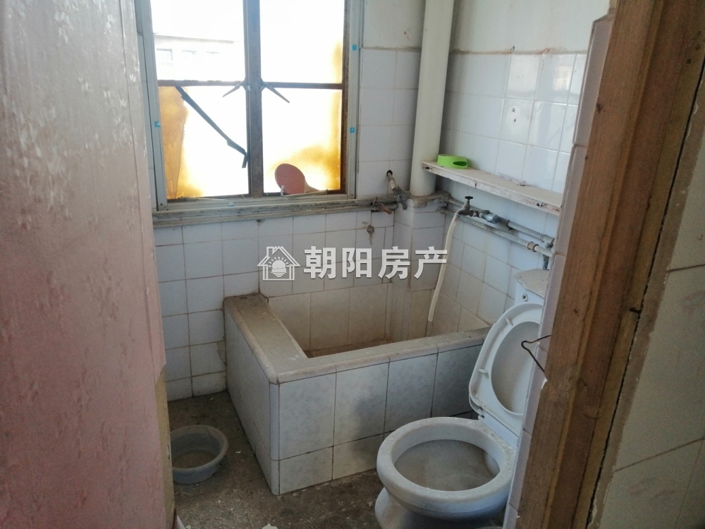 阳光村 70平 两室两厅 高楼层采光好 学区房满两年