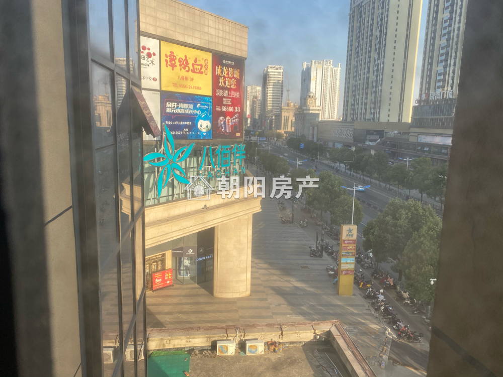 金地环球港 118平 南向三室 交通便利 毛坯出租
