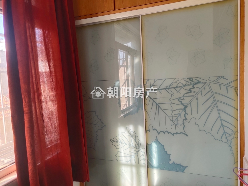 滨河小区 90平 南向精装两室 学区房 交通便利