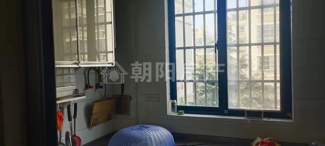 现代汉城 95平 南向精装两居 学区房 交通便利