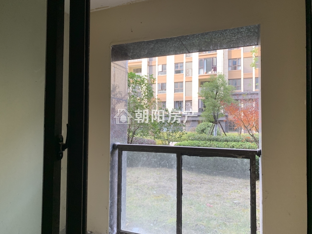 东方蓝海华府 140平 南向三室二厅 洋房采光好随时看房