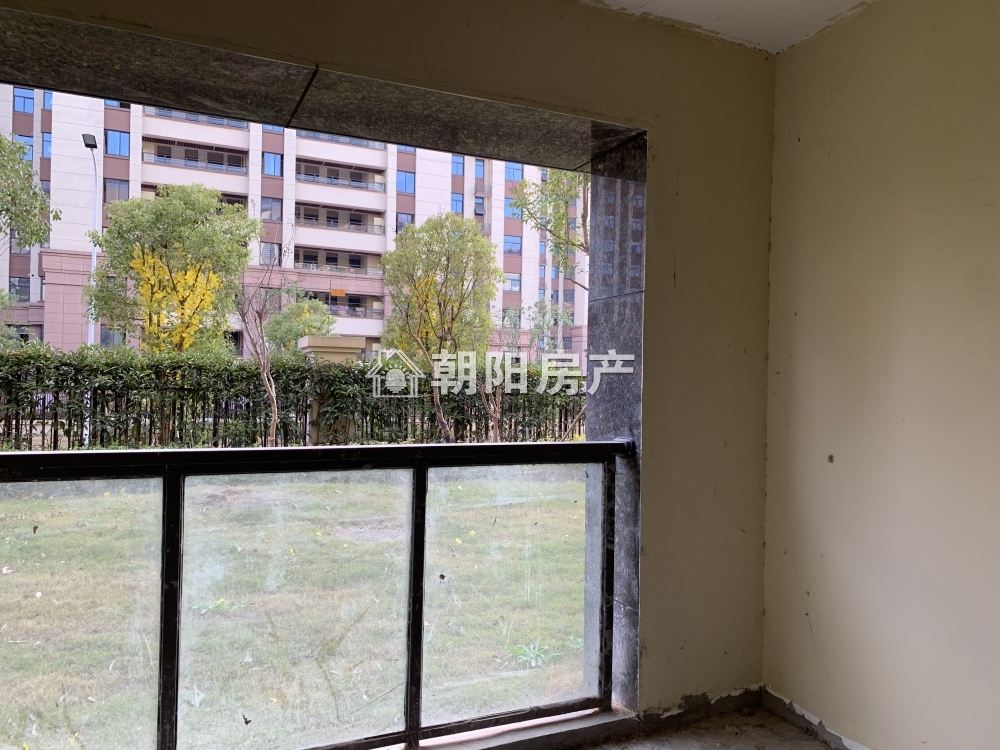 东方蓝海华府 140平 南向三室二厅 洋房采光好随时看房