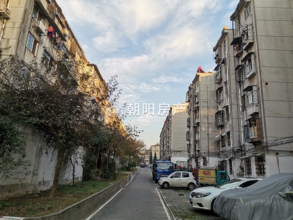 华声苑 87平 朝南精装三室 满两年 独家房源